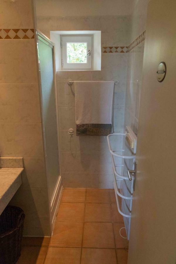 Gordes Le Bastidon Apartment ภายนอก รูปภาพ
